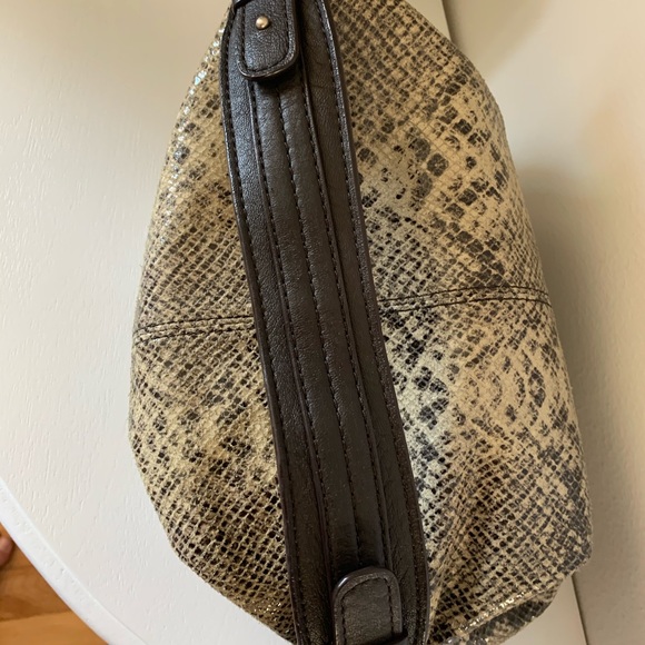 Real leather Banana Republic bag - Picture 2 of 9